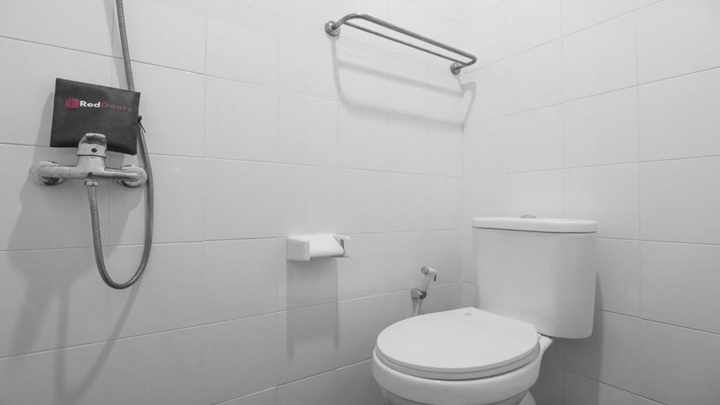 Двухместный (Двухместный номер с 1 кроватью), RedDoorz near ITC Mangga Dua