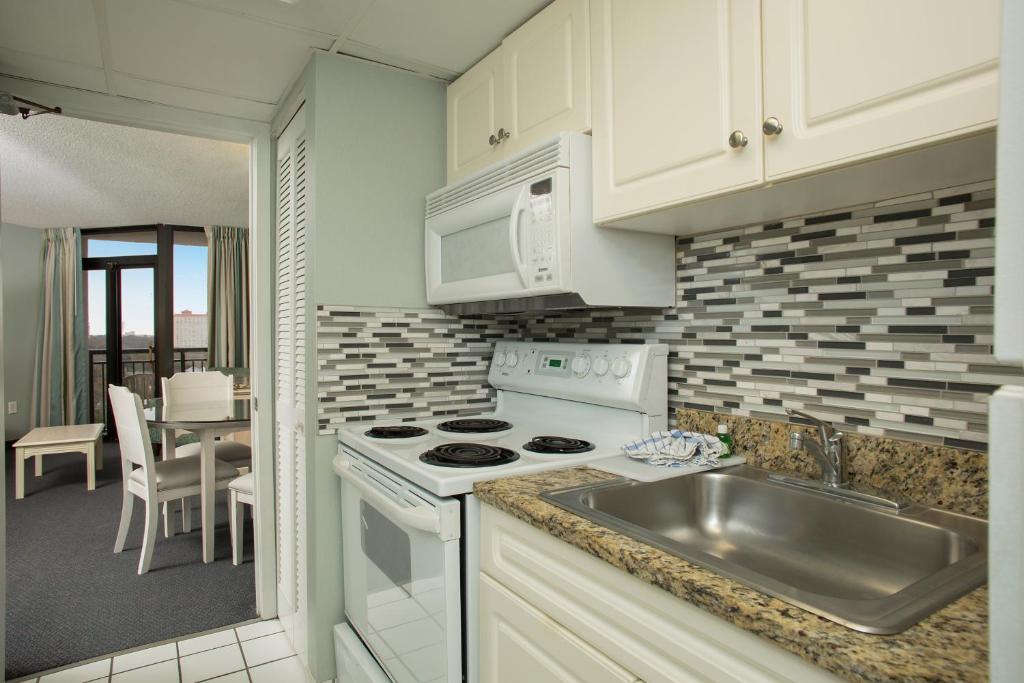 Grande Shores Ocean Resorts Condominiums photo 2