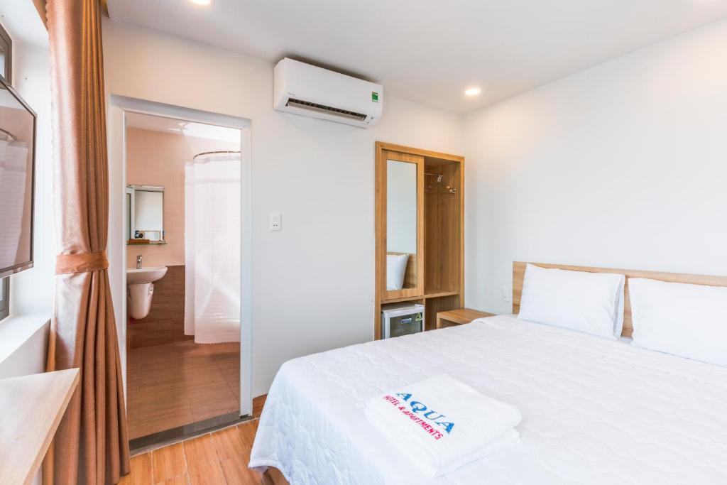 Двухместный (Улучшенный двухместный номер с 1 кроватью), AQUA Seaview Hotel