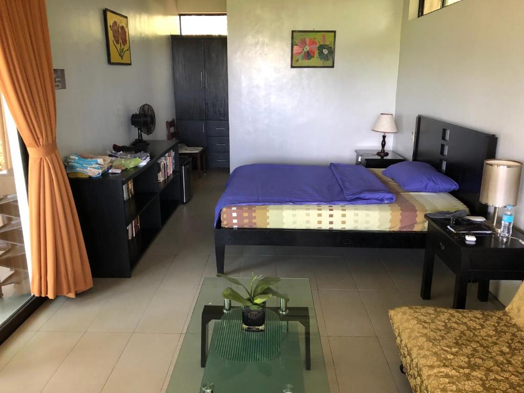 Modern Room with beautiful pool photo 3