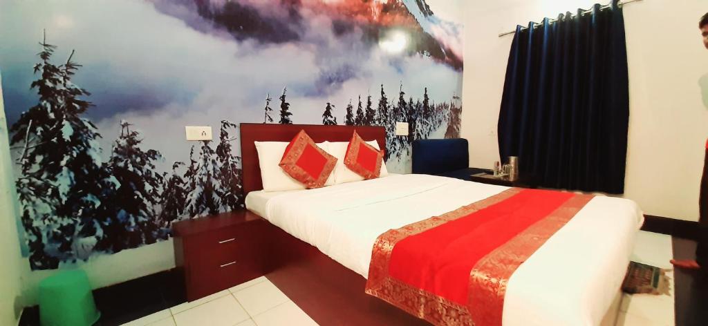 Двухместный (Улучшенный двухместный номер с 1 кроватью), Luxmi Hotel