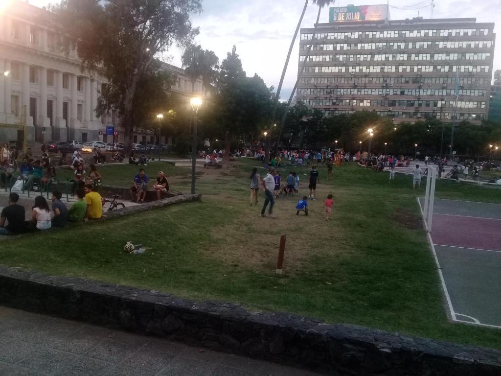 Excepcional dpto frente a Plaza de la Intendencia photo 3