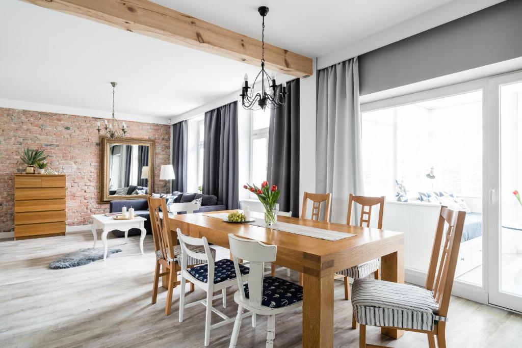 Апартаменты (Апартаменты с 1 спальней и садом - 3/1b Bałtycka Street), Sanhaus Apartments