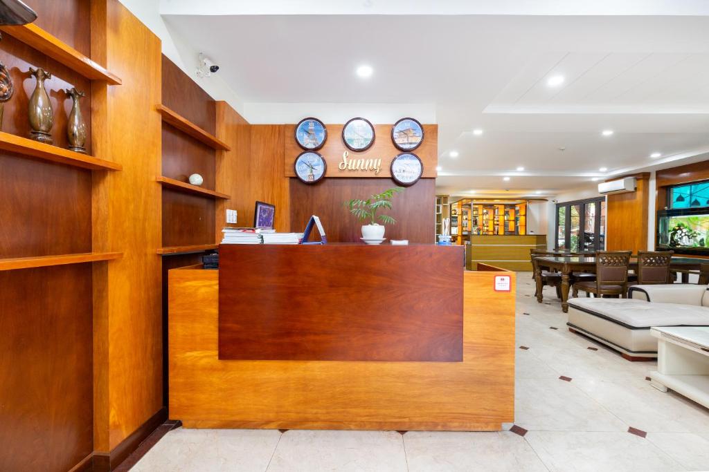 Sunny Hotel and Apartment