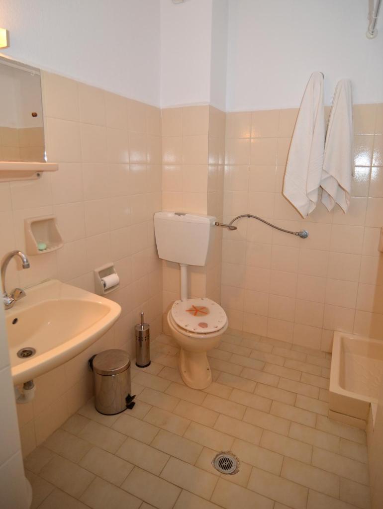 Polizotou Rooms photo 4