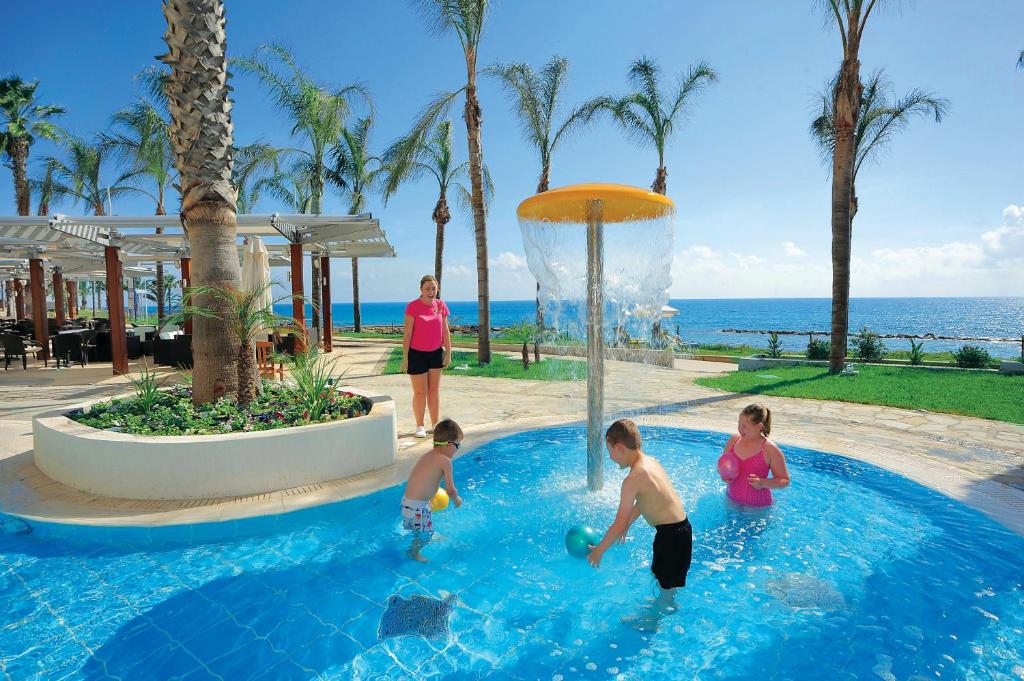 Alexander The Great Beach Hotel photo 3