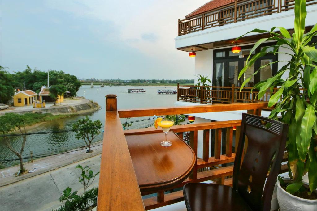 Threeway Riverside Villa