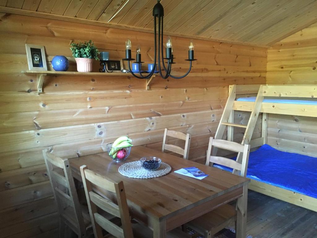 Cabin on Husky Farm photo 3