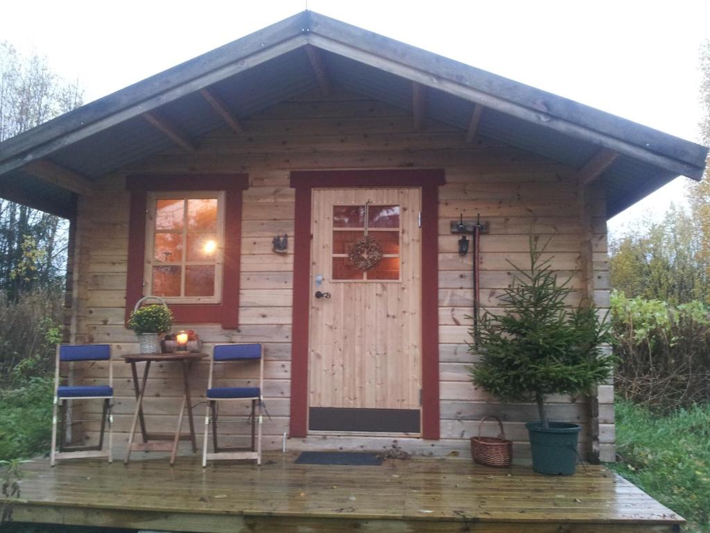 Cabin on Husky Farm photo 1