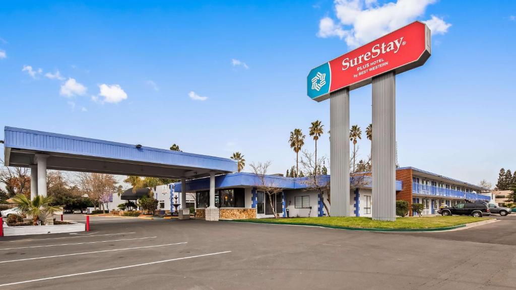 SureStay Plus Hotel by Best Western Sacramento Cal Expo image