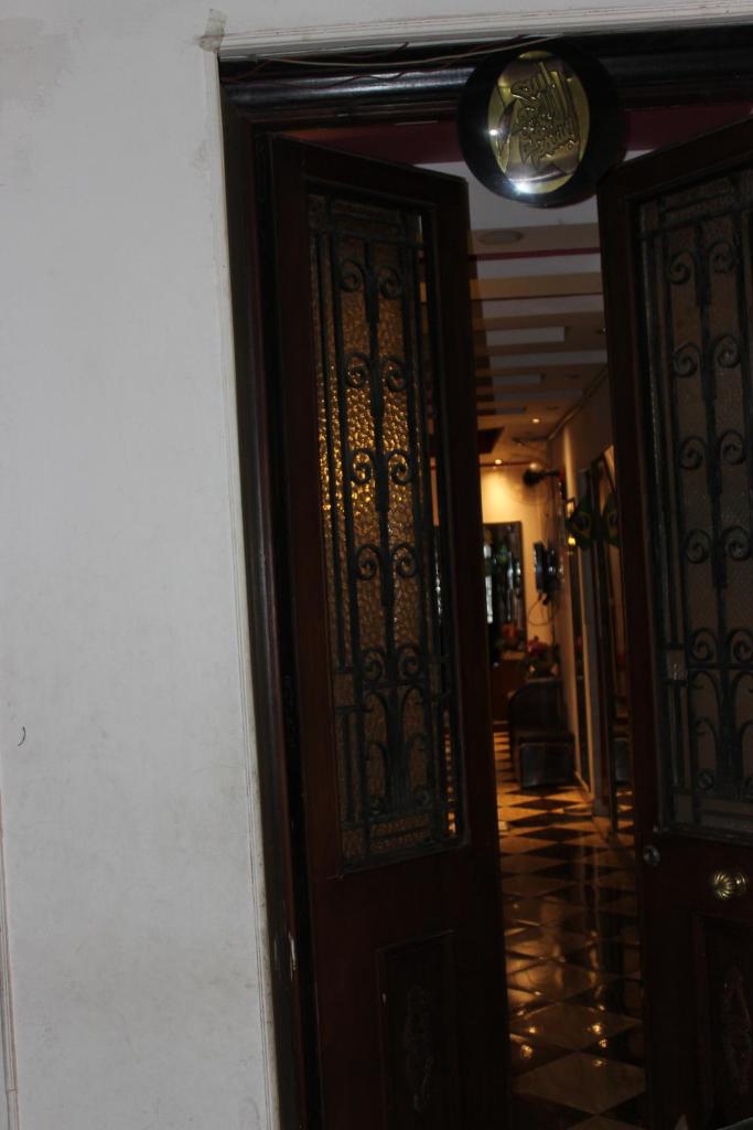 Одноместный (Одноместный номер с собственной ванной комнатой), Family Palace Hostel
