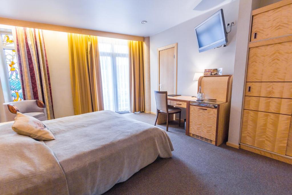 Двухместный (Классический двухместный номер с 1 кроватью), Royal Square Hotel & Suites
