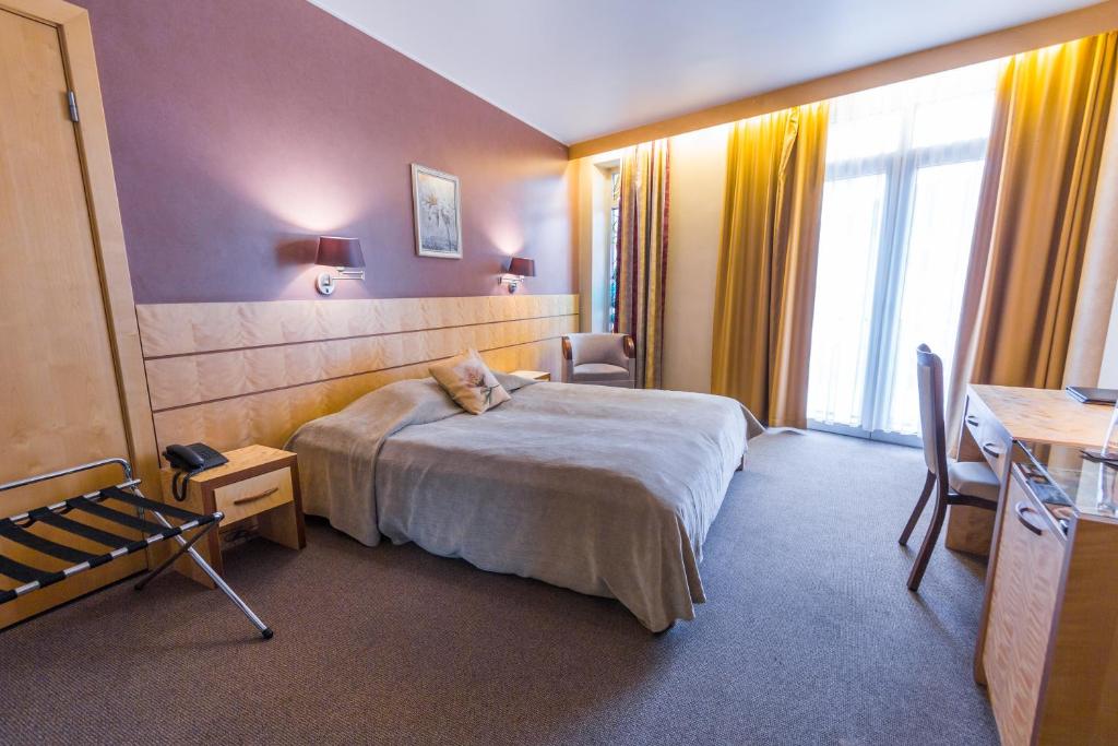 Двухместный (Классический двухместный номер с 1 кроватью), Royal Square Hotel & Suites