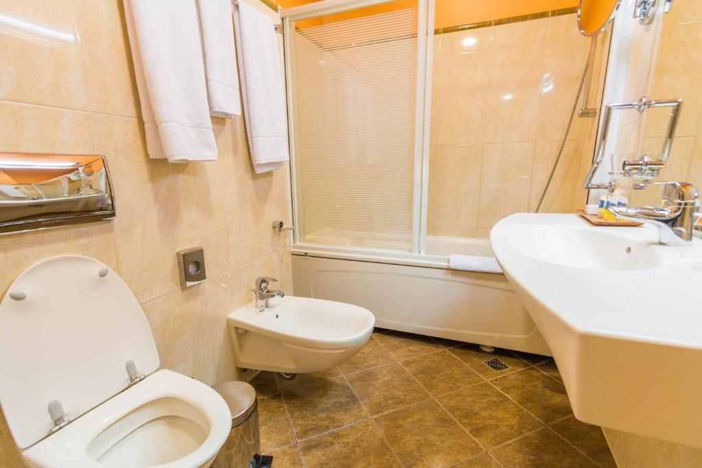 Двухместный (Классический двухместный номер с 1 кроватью), Royal Square Hotel & Suites