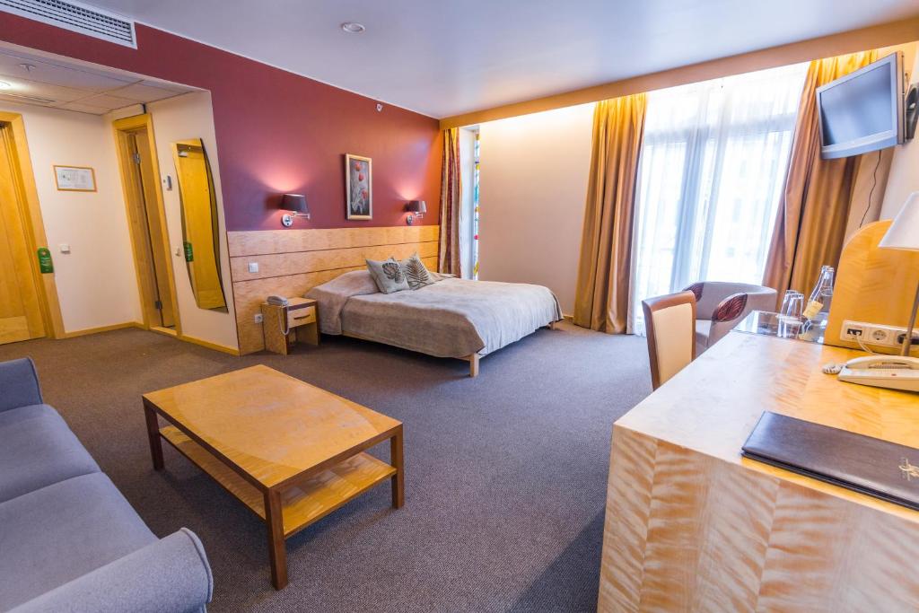 Двухместный (Представительский двухместный номер с 1 кроватью), Royal Square Hotel & Suites