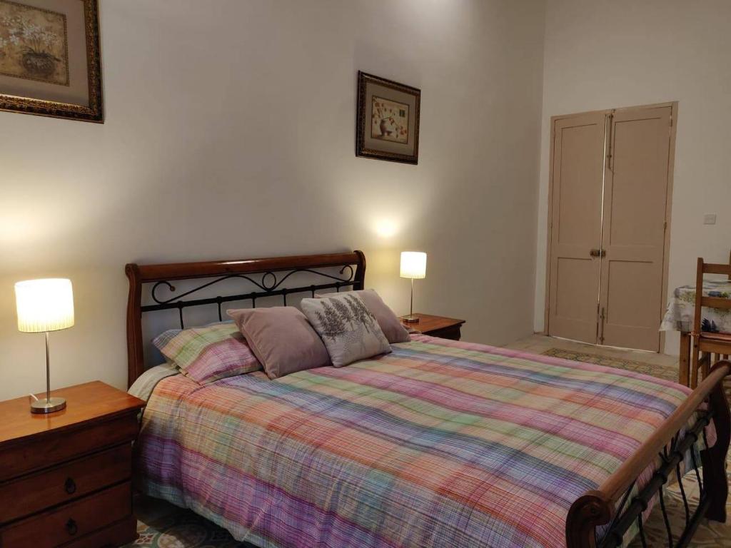 Rons Town House photo 2