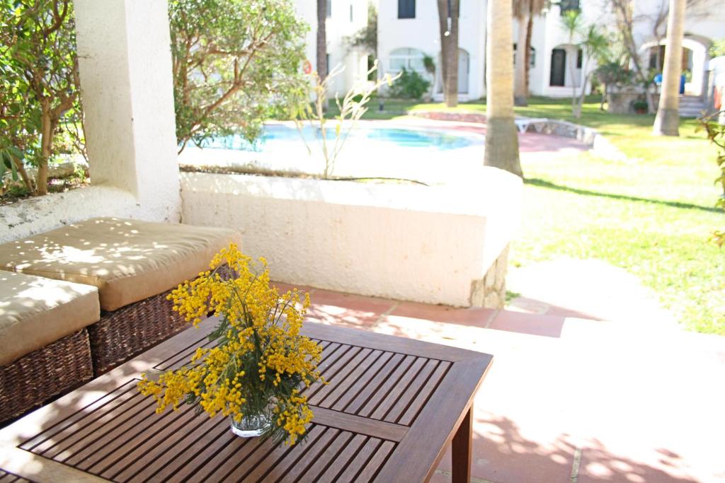 Beautiful seafront house photo 1