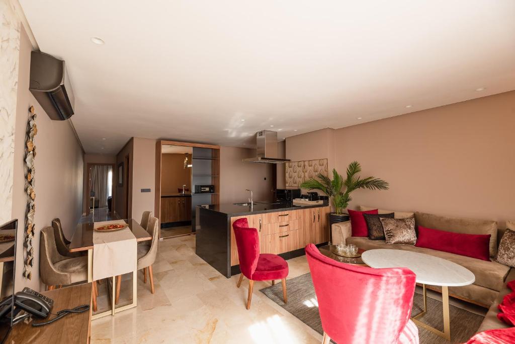 Сьюит (Представительский люкс), Avenue Suites