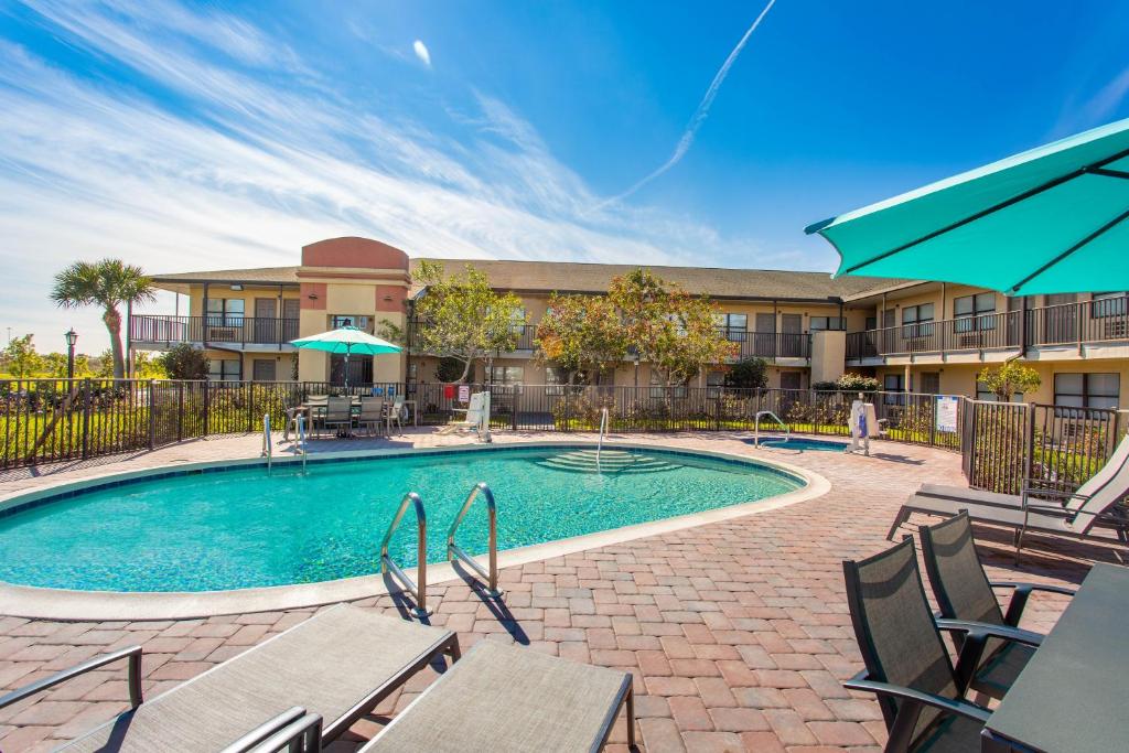Baymont by Wyndham Punta Gorda/Port Charlotte photo 3