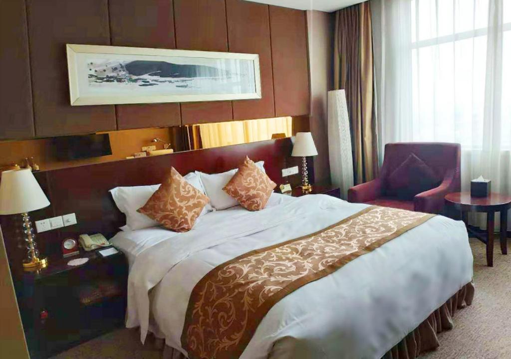 Двухместный (Стандартный номер с кроватью размера «king-size»), Grand Soluxe Hotel Xi'an