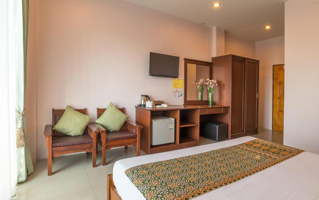 Двухместный (Улучшенный двухместный номер с 1 кроватью), Krabi Phetpailin Hotel