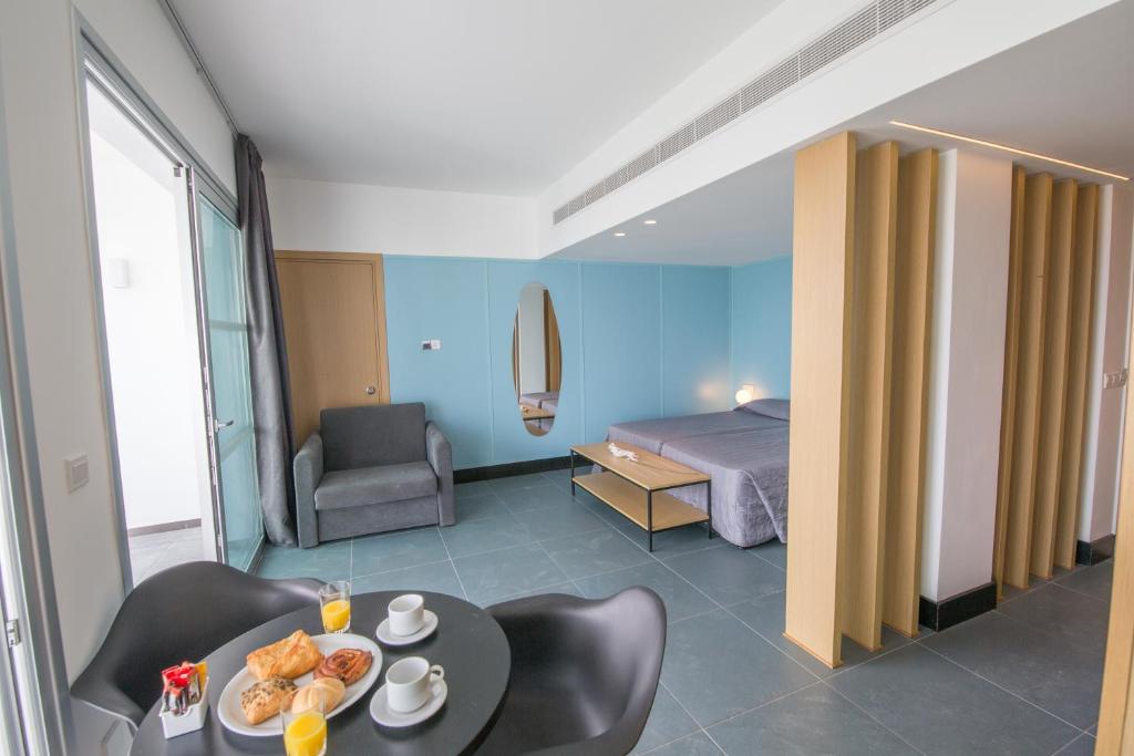 Anthea Hotel Apartments photo 2