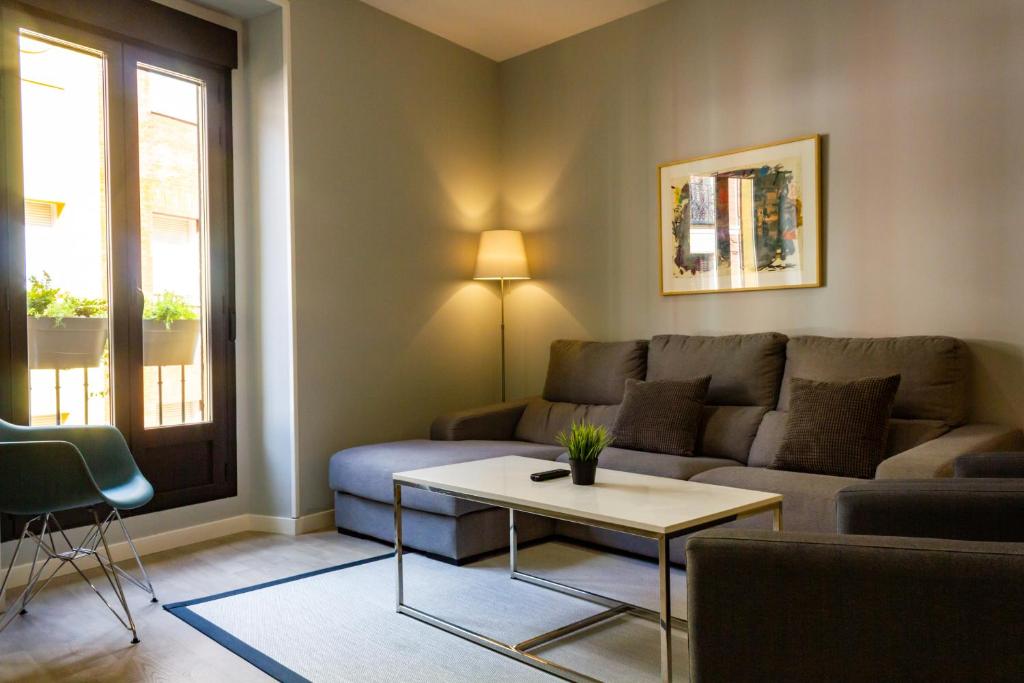 Arenal Suites Puerta del Sol photo 3