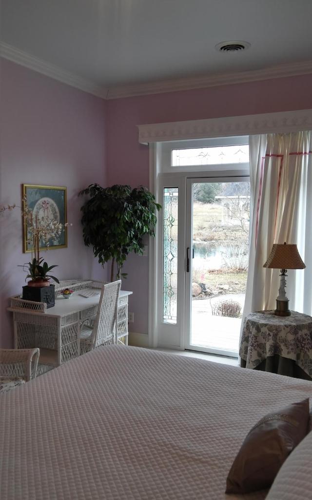Inntiquity, A Country Inn photo 4