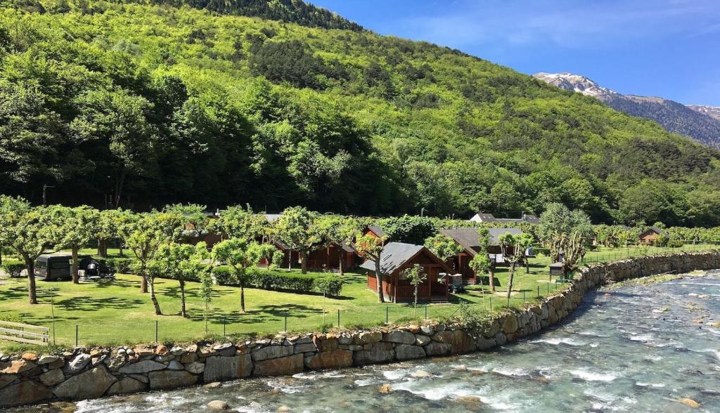 Bungalows Verneda Mountain Resort