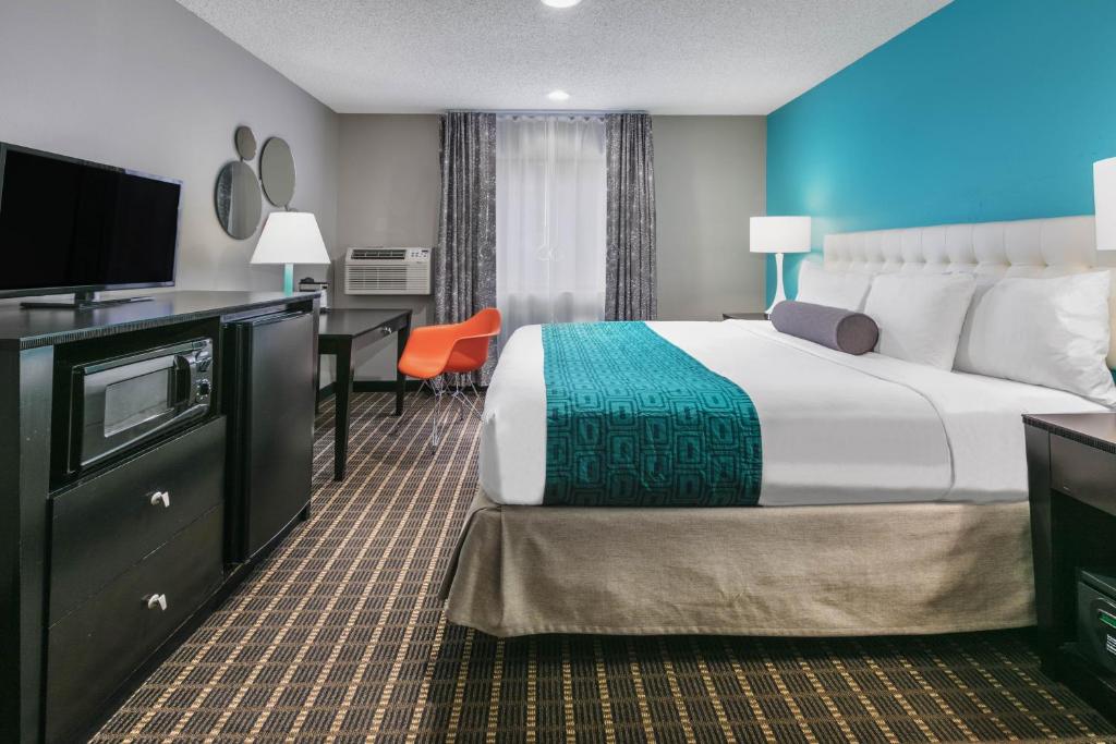 Howard Johnson by Wyndham Near Schlitterbahn photo 1
