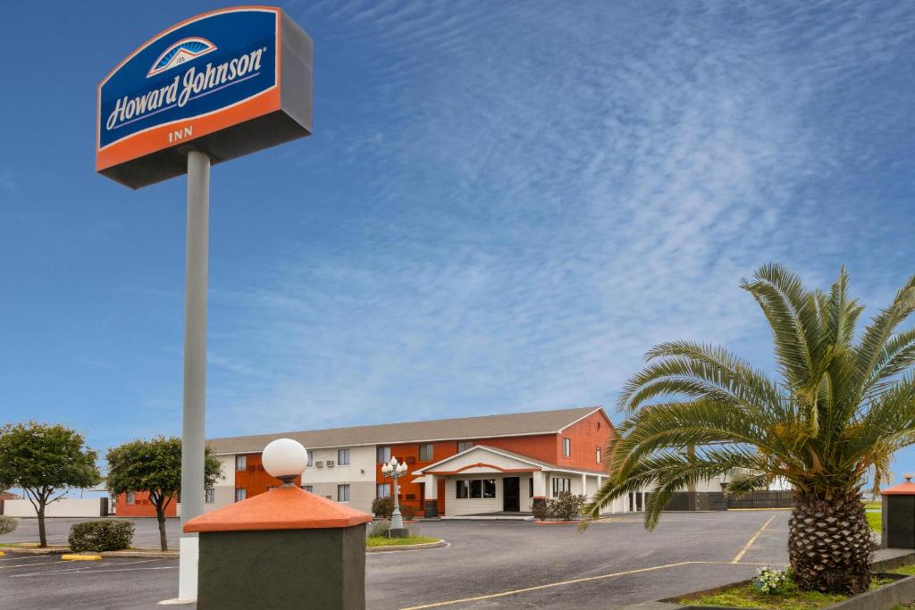 Howard Johnson by Wyndham Near Schlitterbahn photo 2