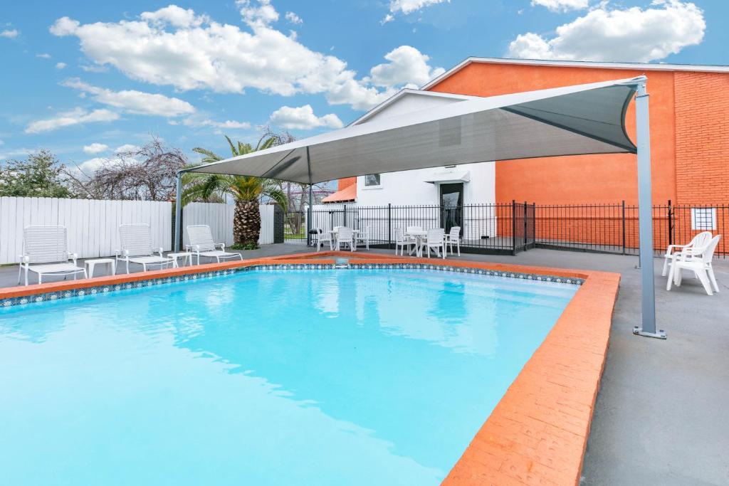 Howard Johnson by Wyndham Near Schlitterbahn photo 4
