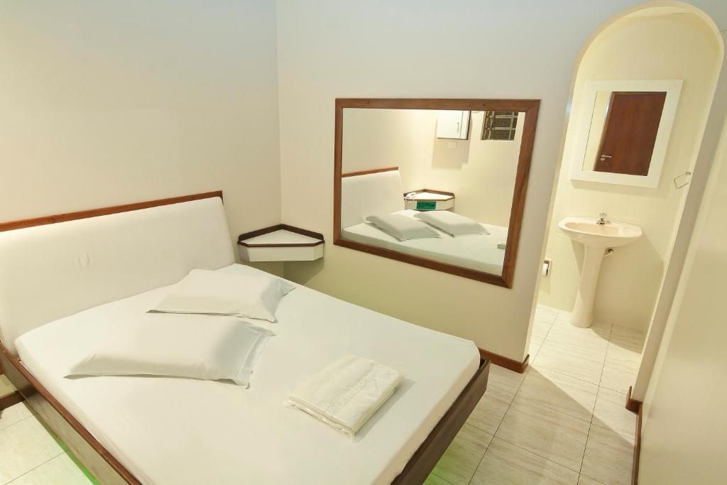 MOTEL 3 PEIXINHOS (Adults Only) photo 2