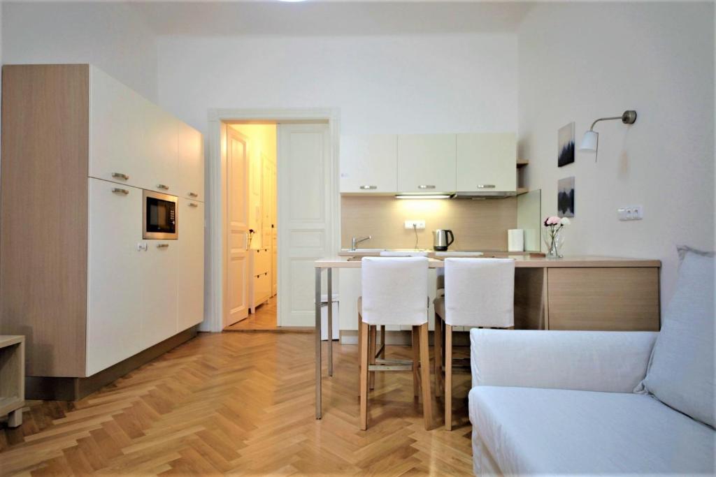Апартаменты (Апартаменты с 2 спальнями), City Castle Aparthotel