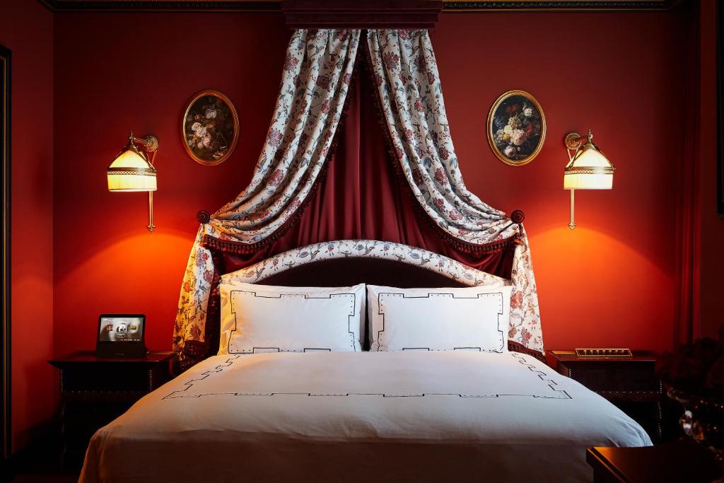 Двухместный (Двухместный номер Делюкс с 1 кроватью - «Ателье»), L'Escape Hotel