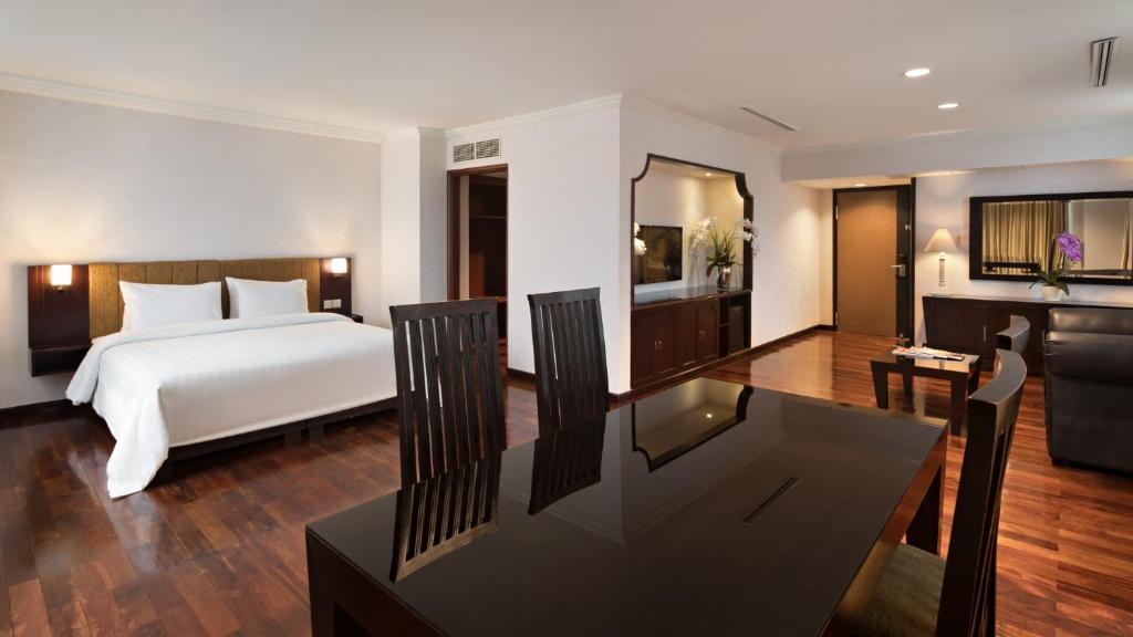 Сьюит (Люкс «Аметист»), Golden Boutique Hotel Kemayoran