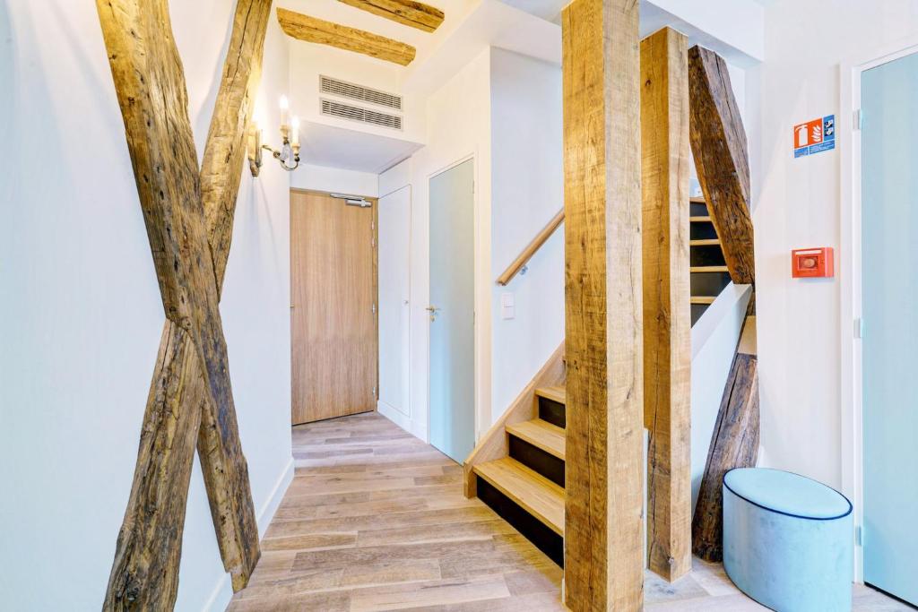 Апартаменты (Двухуровневые апартаменты в доме №44), Apartments Du Louvre