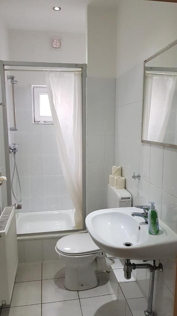 Двухместный (Двухместный номер с 2 отдельными кроватями), Bedpark Altona Pension