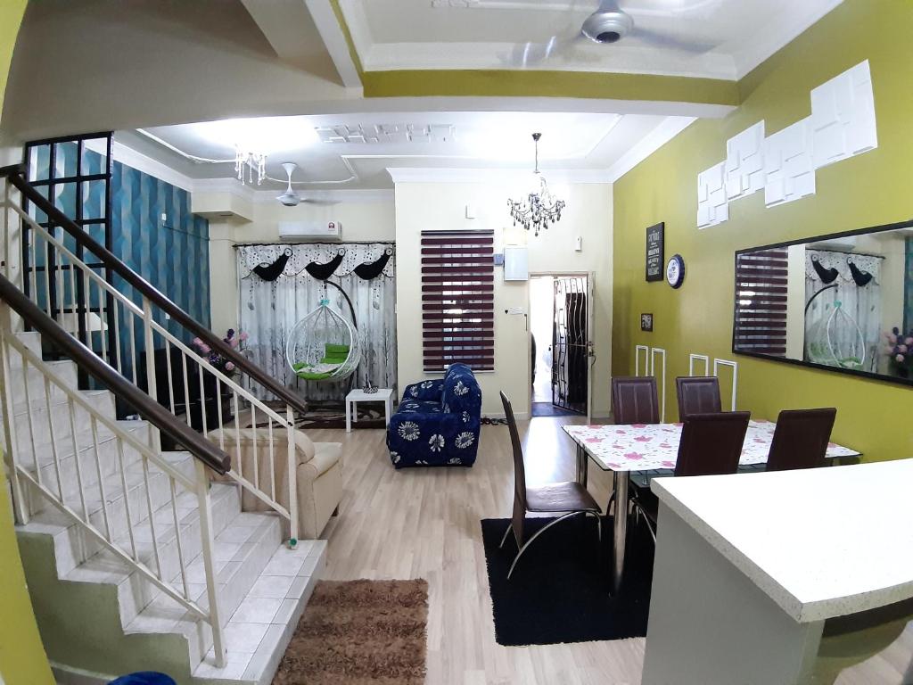 E&A Homestay KLIA/ Sepang/ Nilai photo 3