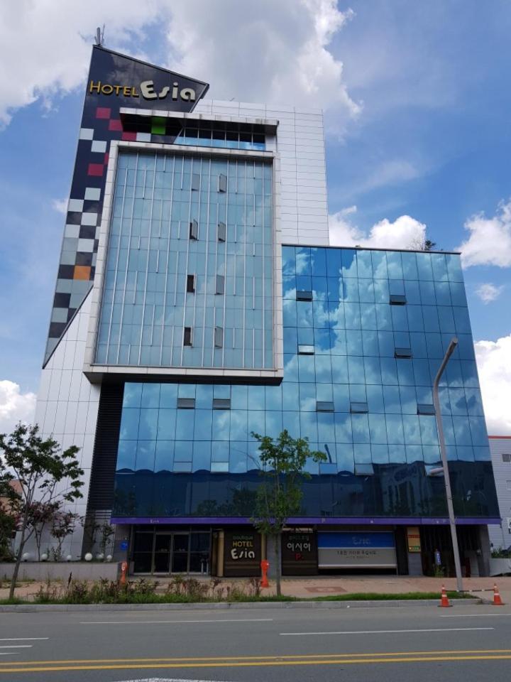 Esia hotel - Tap to explore photos
