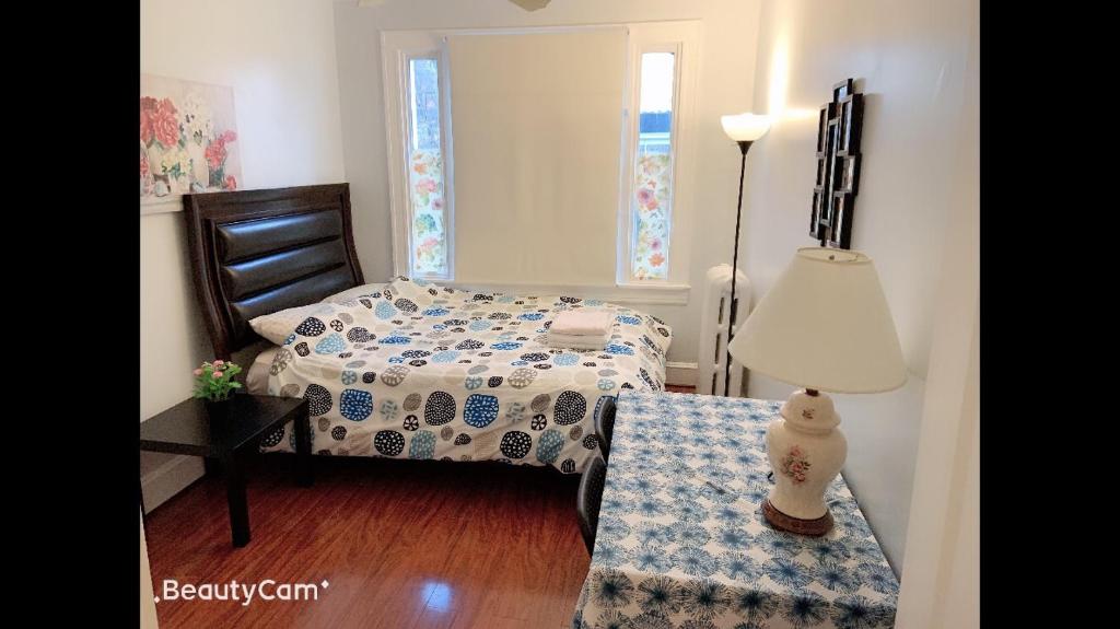 GORGEOUS HOUSE NEXT JHU image