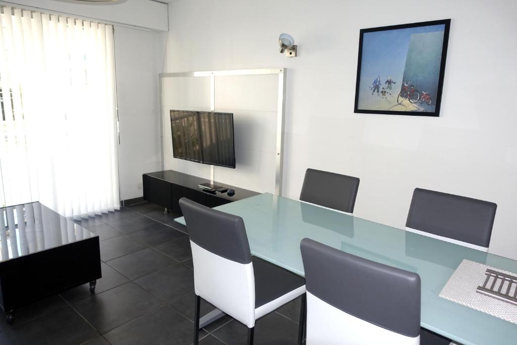 Le Palais - Appartement au centre ville avec parking privé photo 1