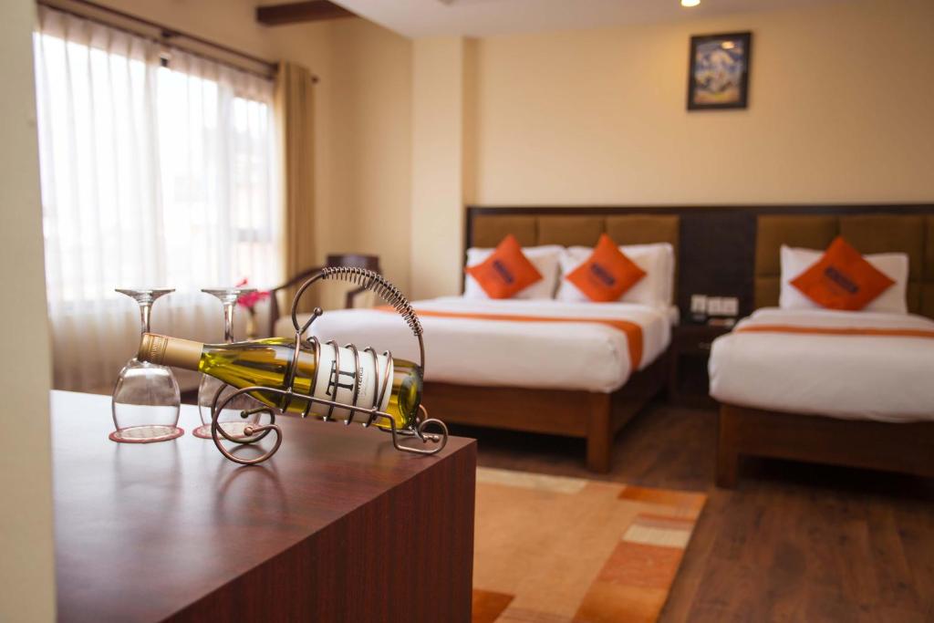 Hotel Jay Suites photo 1