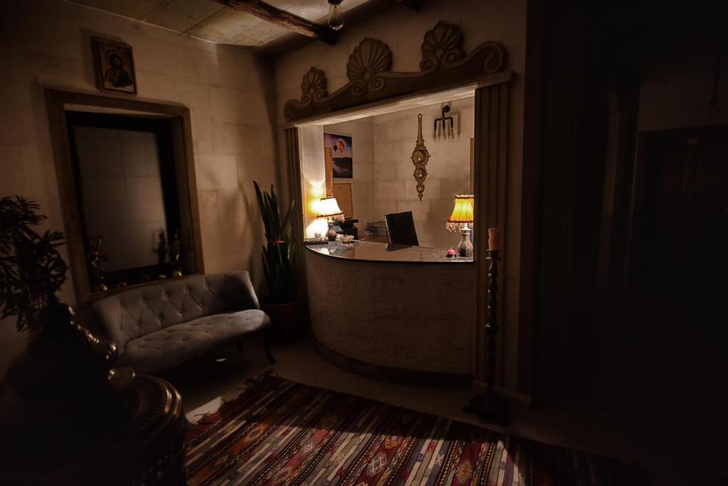 El Nazar Stone Suite - Tap to explore photos