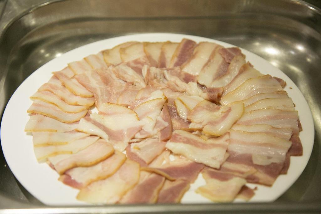 Khách sạn City Bay Palace 