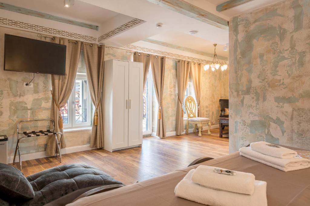 Plaza Marchi Old Town - MAG Quaint & Elegant Boutique Hotels photo 3