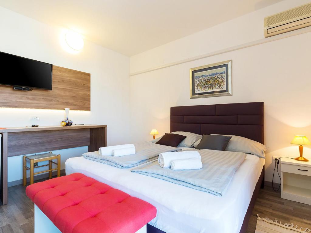Ulika Rooms & Apartments photo 1