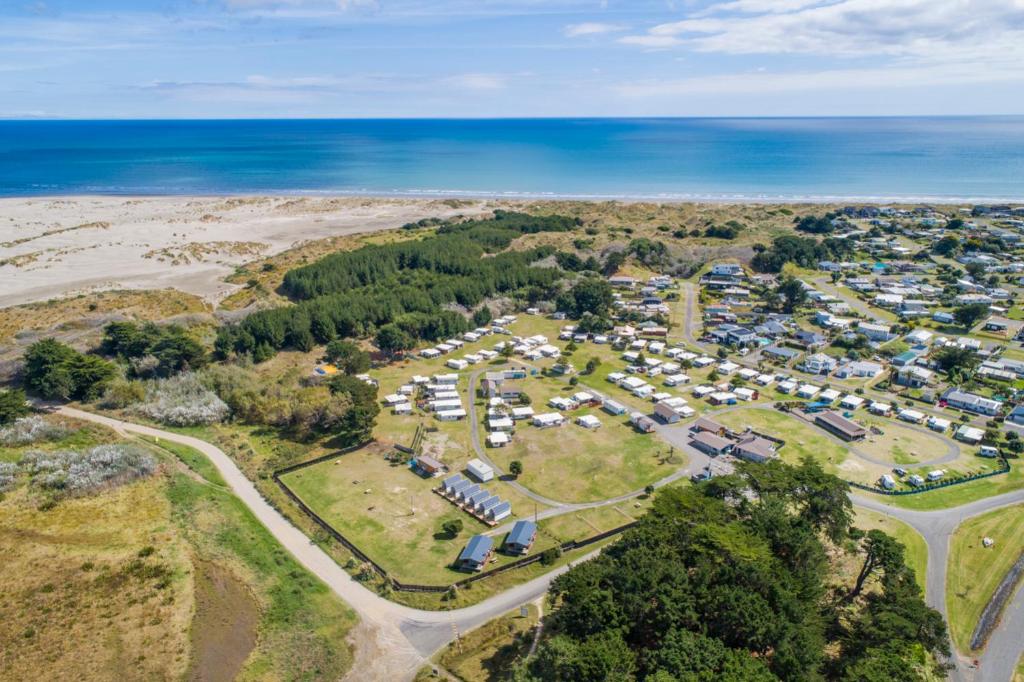 Foxton Beach Holiday Park Room Type - Standard Double Room