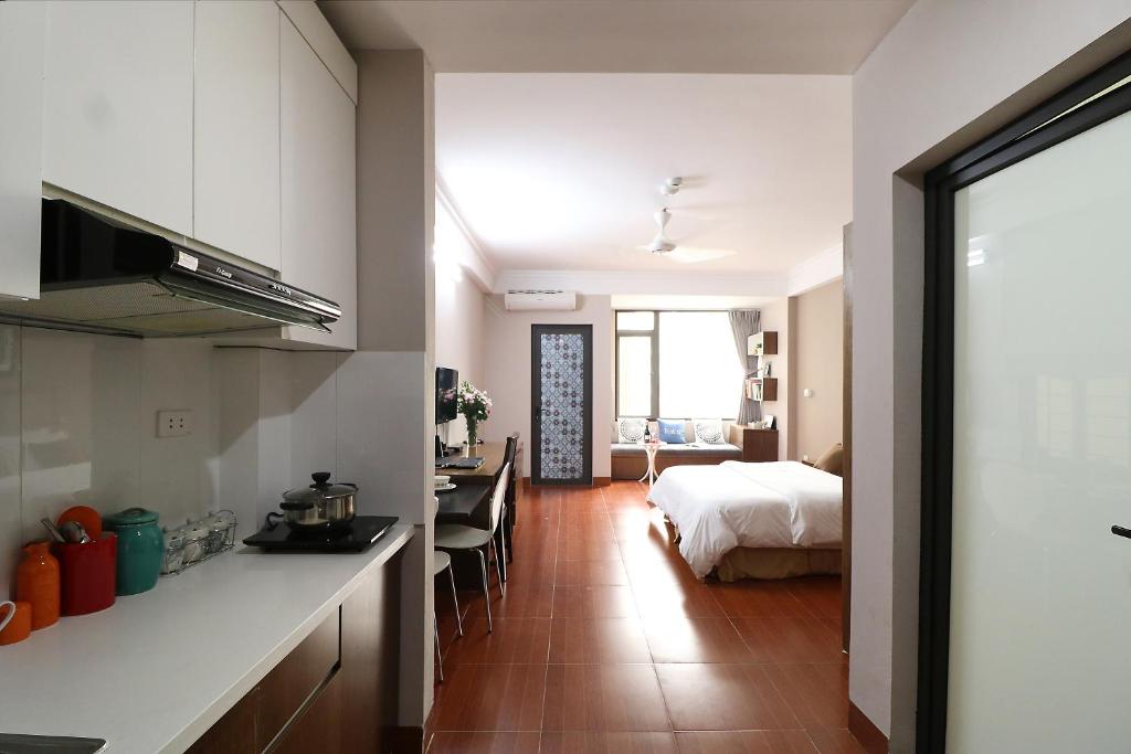 Студио (Номер-студио с балконом), ISTAY Hotel Apartment 1