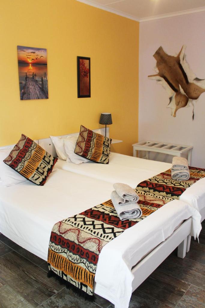 Omaruru Guesthouse - Tap to explore photos